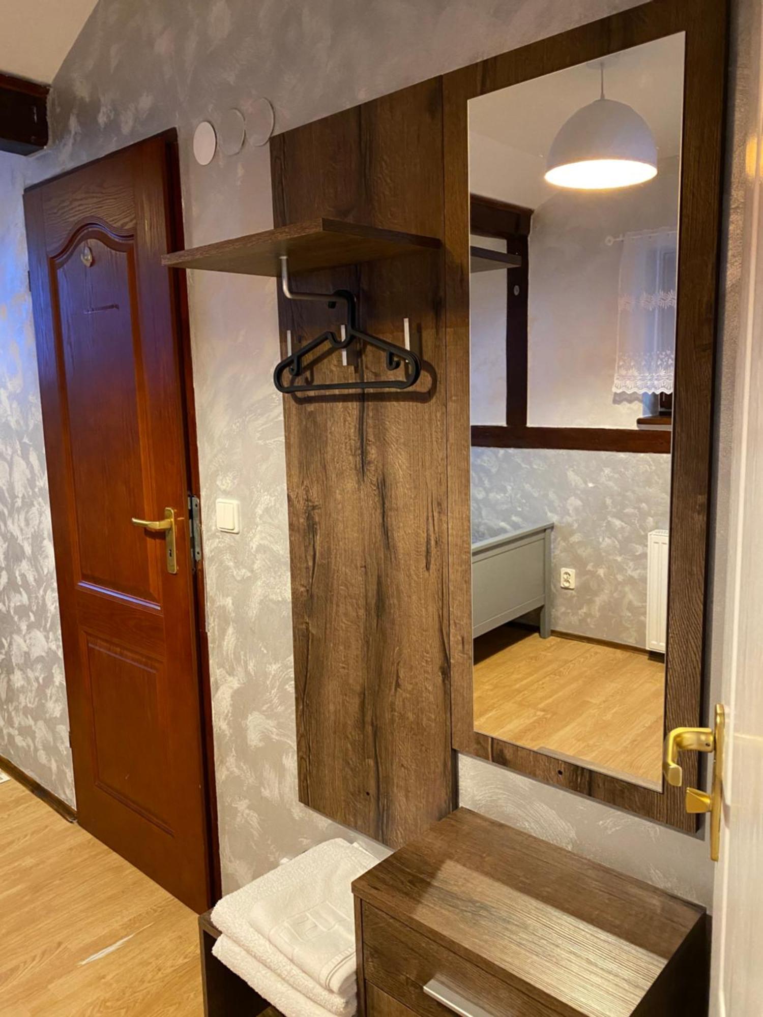 Hostel Homies Inn Celiny  Екстер'єр фото